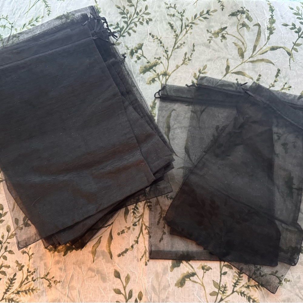 50 8x10 Sheer Black Organza Bags - Picture 2 of 3